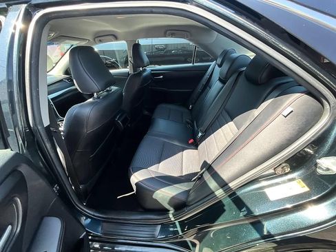 Used 2015 Toyota Camry SE FWD image 29