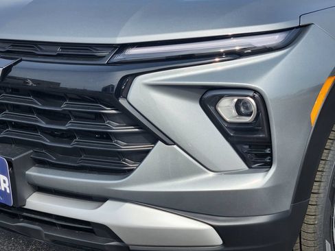 New 2026 Chevrolet TrailBlazer LT w/ Convenience Package FWD image 7
