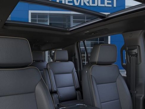 New 2026 Chevrolet Suburban Premier AWD/4WD image 25