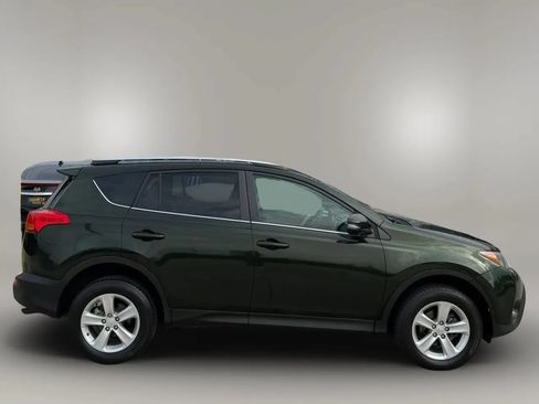 Used 2013 Toyota RAV4 XLE FWD image 9