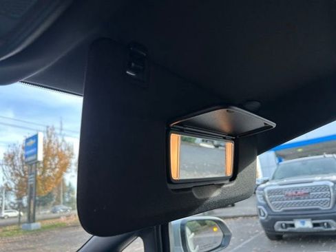 New 2026 Chevrolet Equinox EV LT image 30