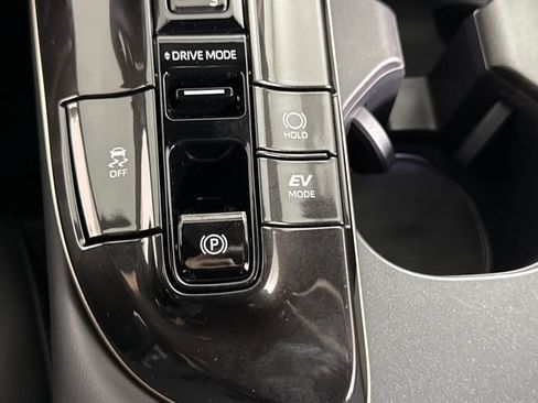 New 2026 Toyota Crown Signia AWD/4WD image 37