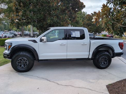 Used 2025 Ford F150 Raptor w/ Equipment Group 803A Raptor R AWD/4WD image 7