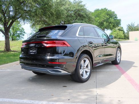 Used 2021 Audi Q8 Premium w/ Convenience Package AWD/4WD image 7