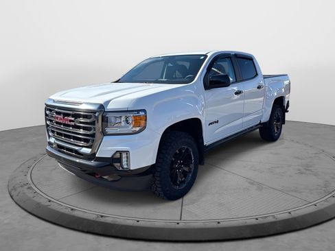 Certified 2022 GMC Canyon AT4 image 3