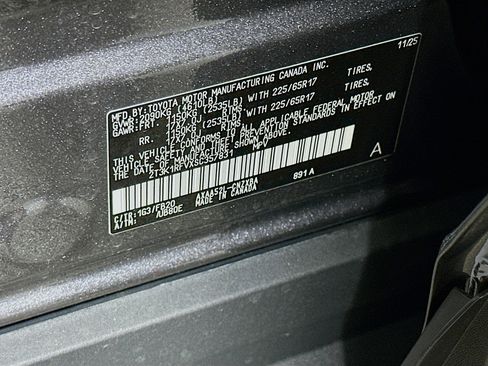 Used 2025 Toyota RAV4 LE image 12