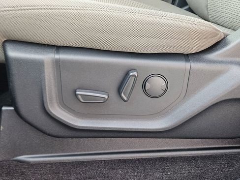 Used 2019 Ford F150 XLT w/ Equipment Group 302A Luxury image 19