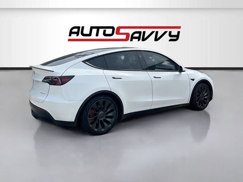 Used 2024 Tesla Model Y Performance AWD/4WD image 7