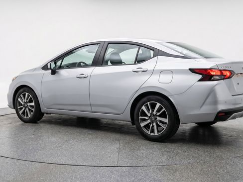 Used 2025 Nissan Versa SV FWD image 6
