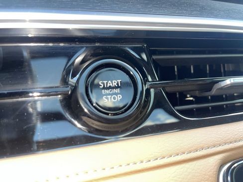 Used 2025 INFINITI QX80 Sensory AWD/4WD image 24