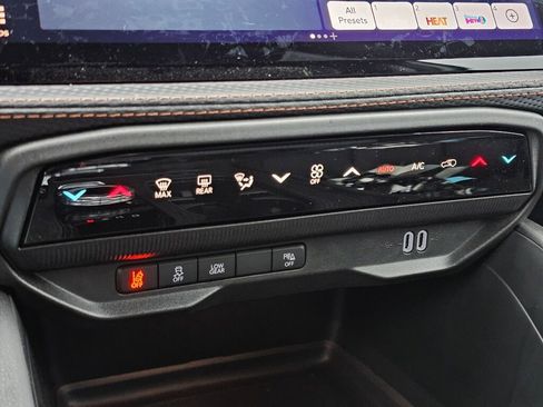 New 2026 Jeep Cherokee Laredo image 23