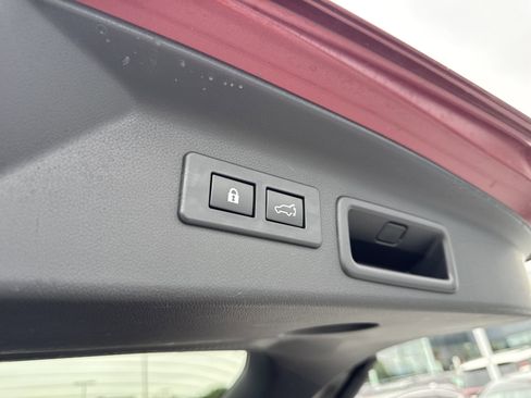 Certified 2025 Subaru Forester Touring AWD/4WD image 28
