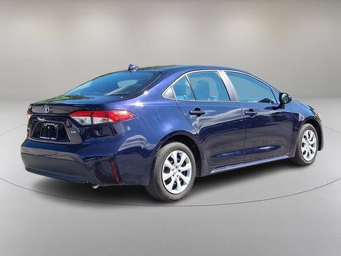 Used 2024 Toyota Corolla LE FWD image 11