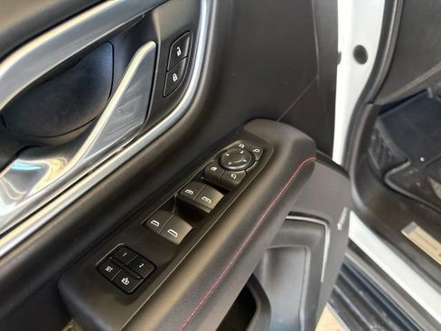 Used 2021 Chevrolet Suburban RST w/ Luxury Package RWD image 14