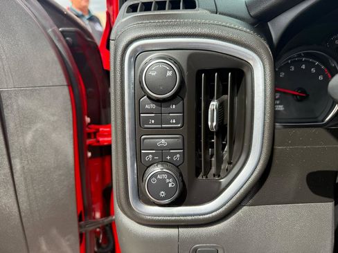 Used 2019 Chevrolet Silverado 1500 LT w/ Texas Edition AWD/4WD image 22