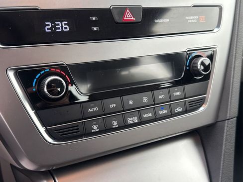 Used 2016 Hyundai Sonata SE image 29