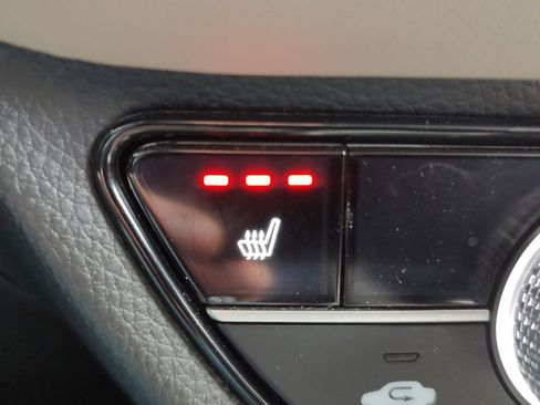 Used 2023 Honda HR-V EX-L image 10