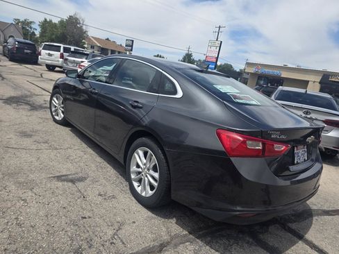 Used 2018 Chevrolet Malibu LT FWD image 4