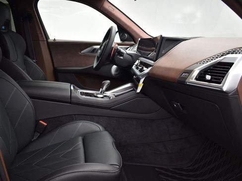 New 2026 BMW XM Label Red image 21