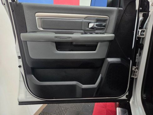 Used 2016 RAM 3500 Big Horn image 33