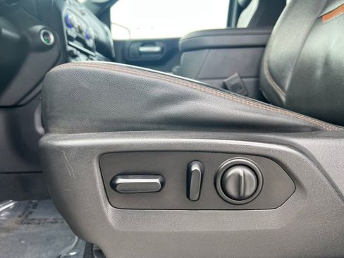 Used 2021 GMC Sierra 1500 AT4 w/ AT4 Premium Package image 12