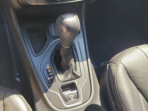 Used 2021 Jeep Cherokee High Altitude image 24