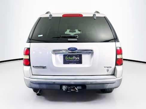 Used 2006 Ford Explorer XLT image 7