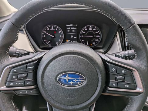 Used 2025 Subaru Outback Premium AWD/4WD image 35