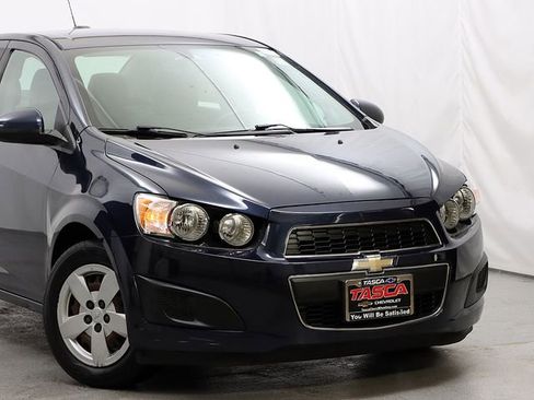 Used 2016 Chevrolet Sonic LS image 3