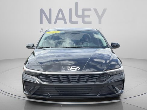 Certified 2026 Hyundai Elantra SE w/ Cargo Package FWD image 8