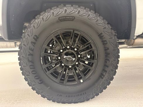New 2026 Chevrolet Silverado 2500 ZR2 AWD/4WD image 28