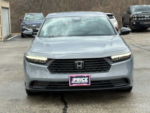 Used 2023 Honda Accord Sport image 2