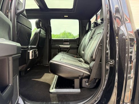 Used 2019 Ford F250 Platinum w/ Platinum Ultimate Package image 36