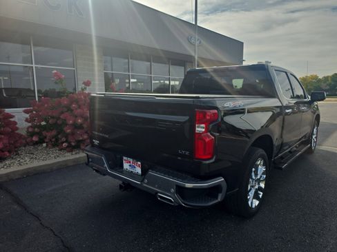 Used 2023 Chevrolet Silverado 1500 LTZ w/ Technology Package image 2