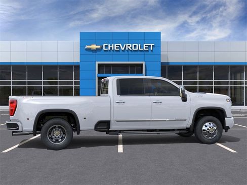 New 2026 Chevrolet Silverado 3500 High Country w/ High Country Premium Package image 5