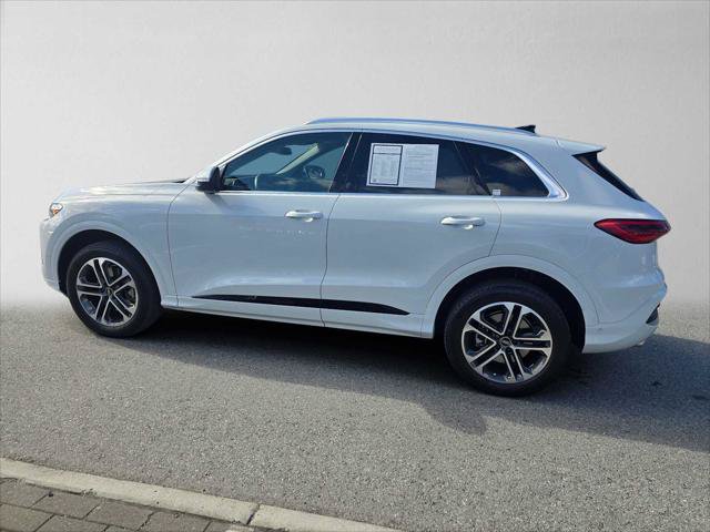Used 2025 Audi Q5 Premium w/ Convenience Package AWD/4WD image 6