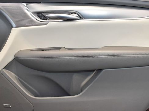 Used 2022 Cadillac XT5 Premium Luxury w/ LPO, Floor Liner Package AWD/4WD image 11