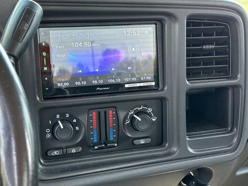 Used 2004 GMC Sierra 2500 SLE AWD/4WD image 20
