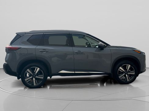 Used 2023 Nissan Rogue SL w/ SL Premium Package image 6