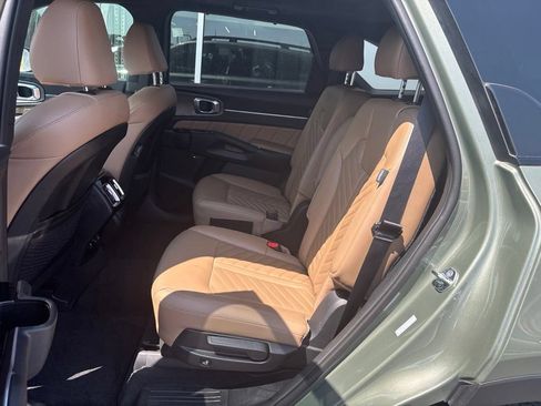 Certified 2026 Kia Sorento SX Prestige w/ Olive Brown Leather Package AWD/4WD image 13
