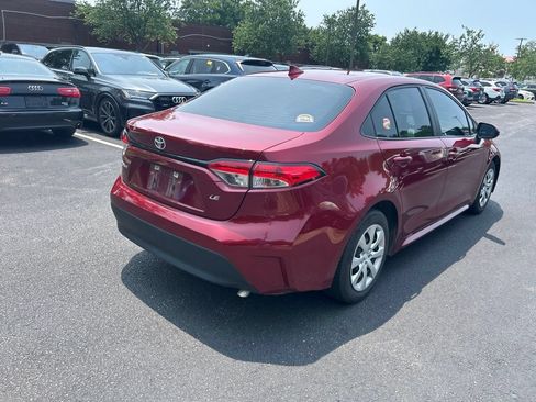 Used 2024 Toyota Corolla LE FWD image 5