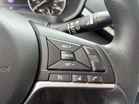 Used 2022 Nissan Altima 2.5 SV image 12