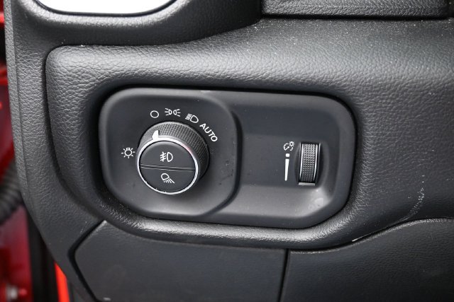 Used 2024 RAM 2500 Big Horn w/ Night Edition AWD/4WD image 25
