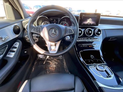 Used 2018 Mercedes-Benz C 300 Sedan image 5
