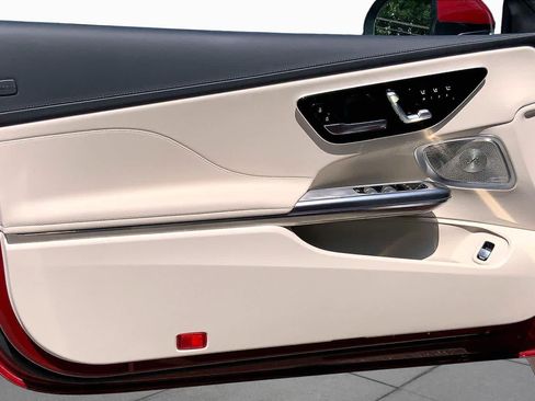 Certified 2025 Mercedes-Benz CLE 450 4MATIC Cabriolet image 22