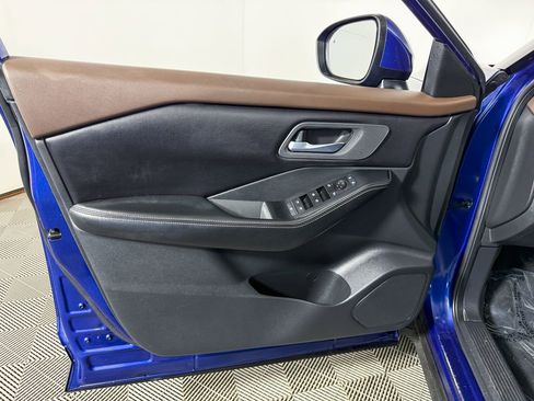 Certified 2021 Nissan Rogue SV AWD/4WD image 40