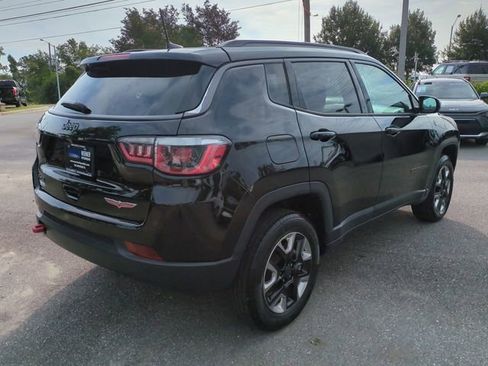 Used 2018 Jeep Compass Trailhawk w/ Leather Interior Group AWD/4WD image 5