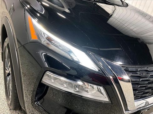 Used 2023 Nissan Rogue SV image 29