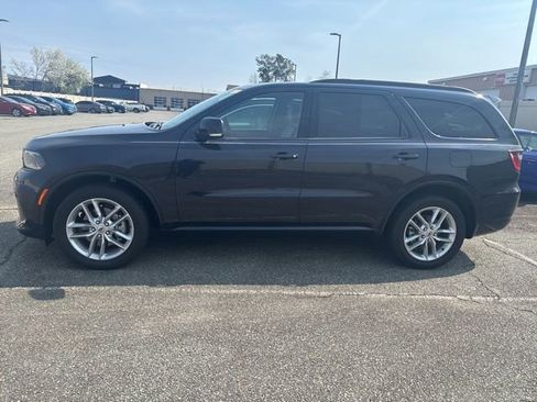 Used 2024 Dodge Durango GT image 1