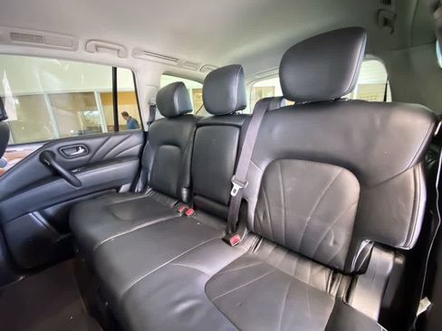 Used 2017 INFINITI QX80 4WD w/ Deluxe Technology Package image 26